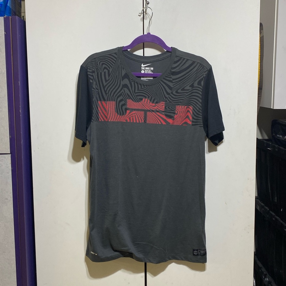 Nike Mens T-shirt
